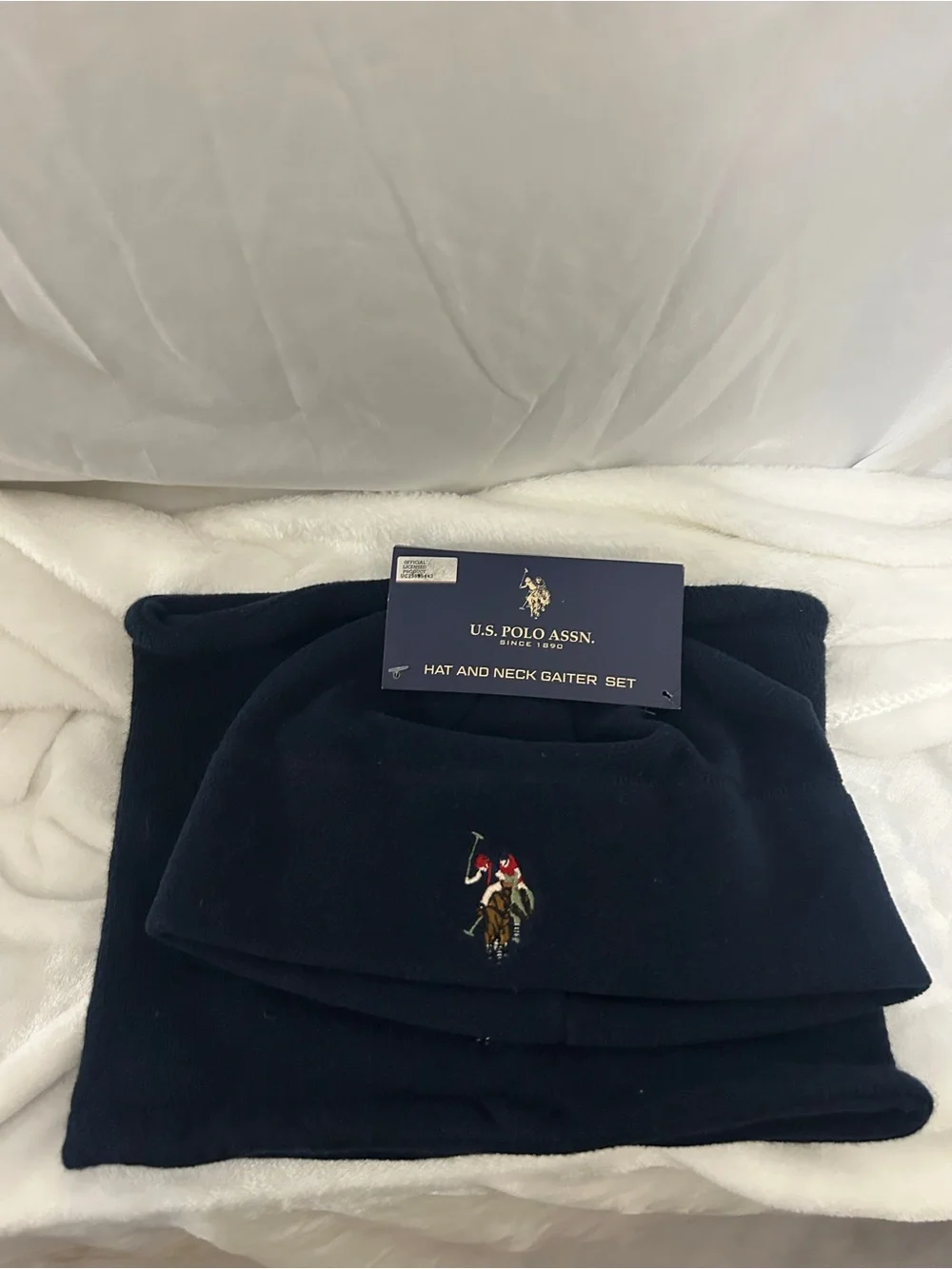 NWT U.S. Polo Assn. Men's Navy Blue Cold Weather Hat & Neck Gaiter Set⁠